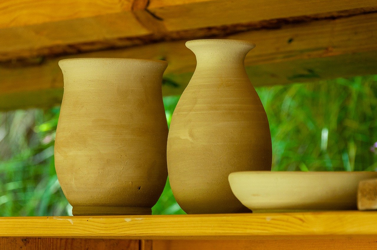 A Beginner's Guide to DIY Hand-Built Ceramic Projects